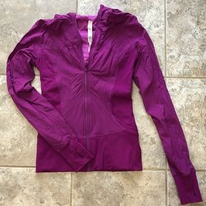 Lululemon in flux jacket